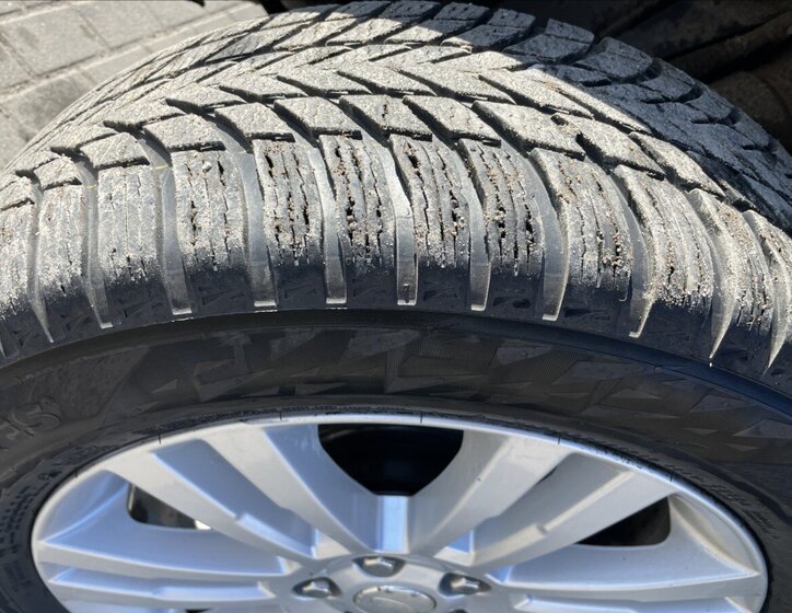 Land Rover Discovery SUV / Terénní 3,0 l 188 kw