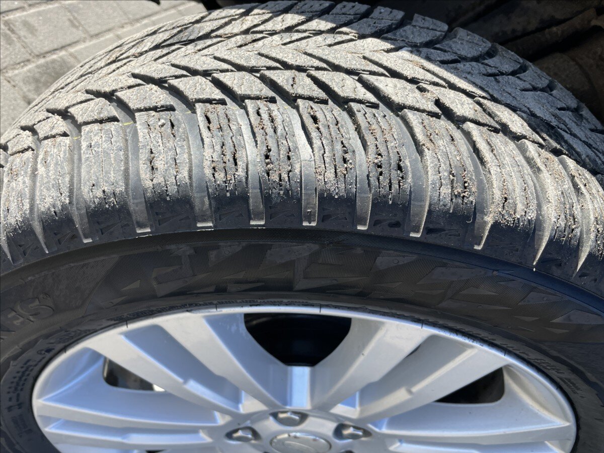 Land Rover Discovery SUV / Terénní 3,0 l 188 kw