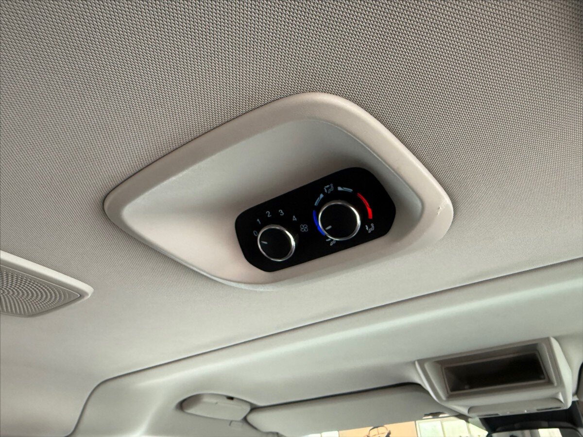 Ford Tourneo Custom MPV 2,0 l 96 kw