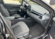 Toyota C-HR SUV / Terénní 1,8 l 72 kw