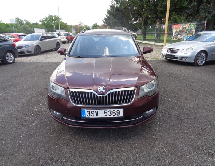 Škoda Superb Kombi 1,8 l 118 kw