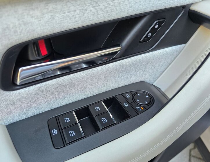 Mazda CX SUV / Terénní 2,5 l 241 kw