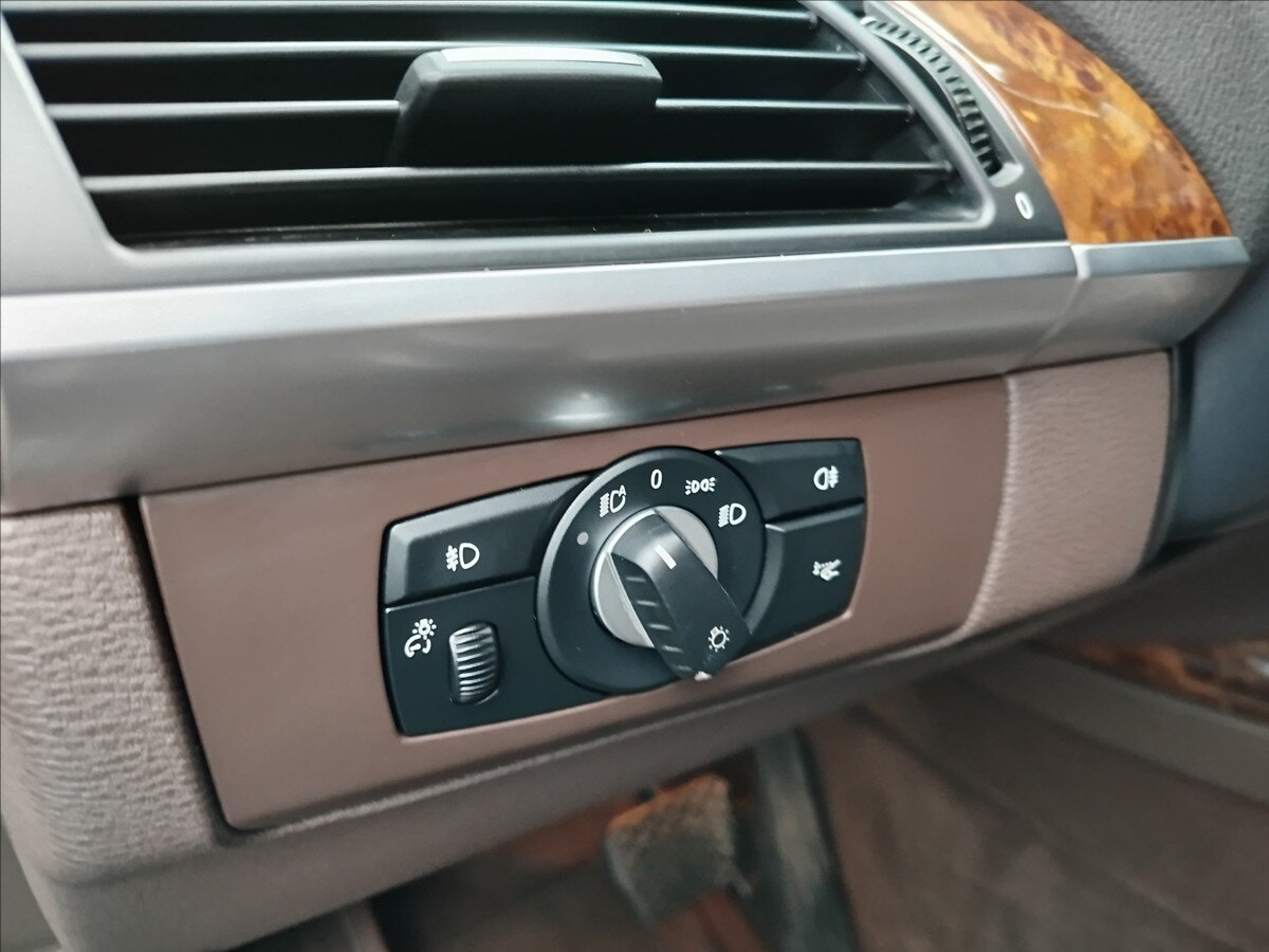 BMW X5 SUV 3,0 l 173 kw