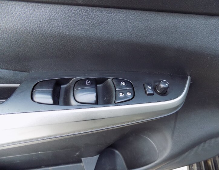 Nissan Navara SUV / Terénní 2,3 l 140 kw