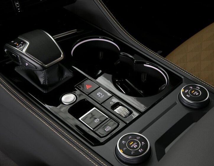 Volkswagen Touareg SUV 3,0 l 210 kw