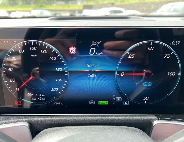 Mercedes-Benz EQB 14