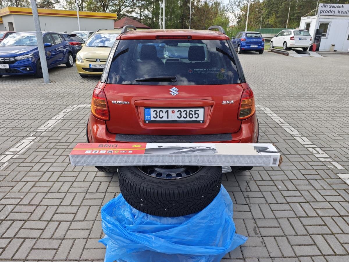 Suzuki SX4 Hatchback 1,5 l 73 kw