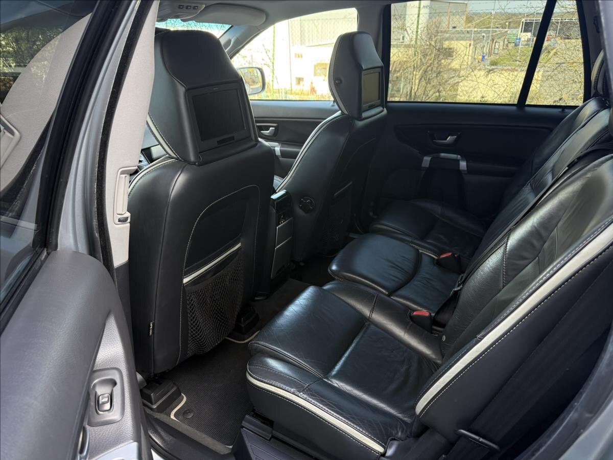 Volvo XC90 Kombi 2,4 l 147 kw