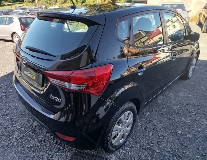 Hyundai ix20 6