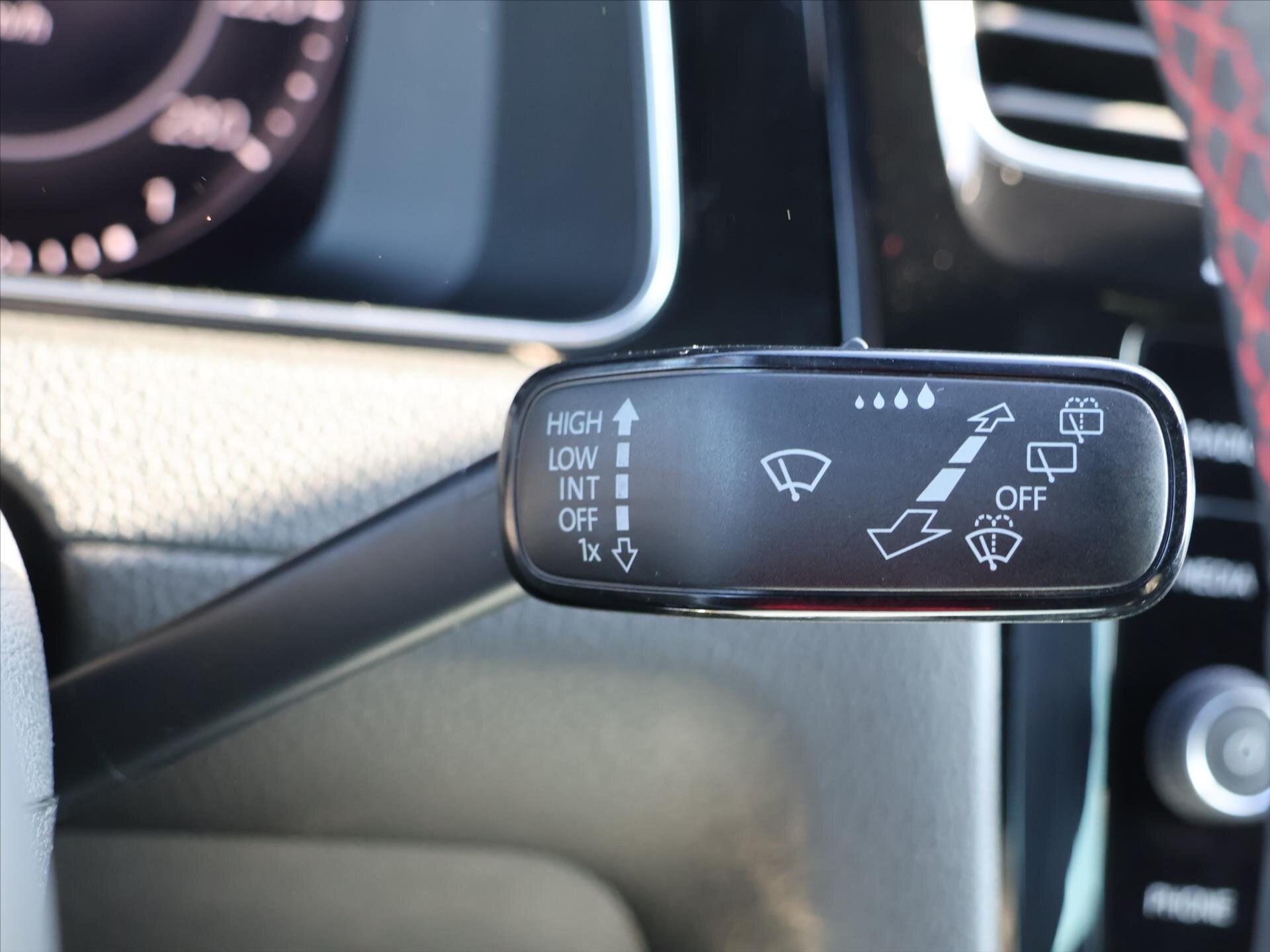 Volkswagen Golf Hatchback 2,0 l 180 kw