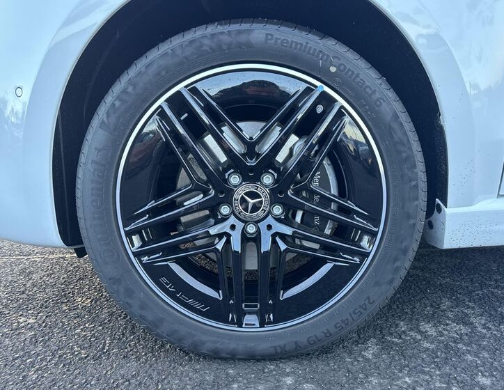 Mercedes-Benz Třídy V 22