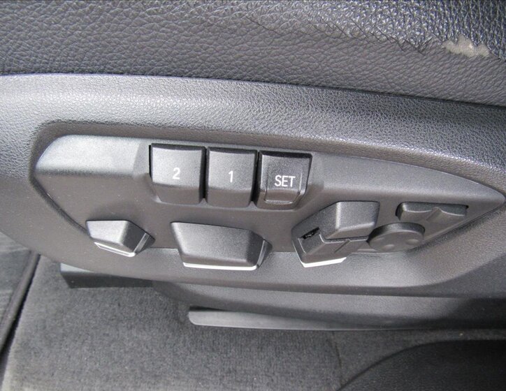 BMW X6 SUV / Terénní 3,0 l 190 kw