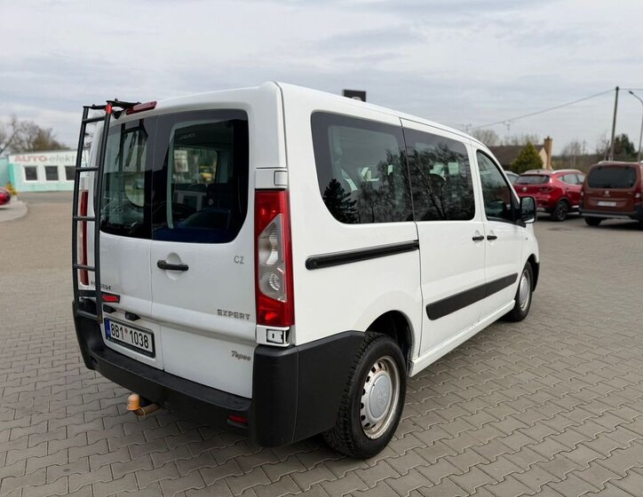 Peugeot Expert MPV 2,0 l 88 kw
