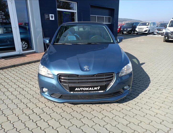 Peugeot 301 Sedan 1,6 l 68 kw