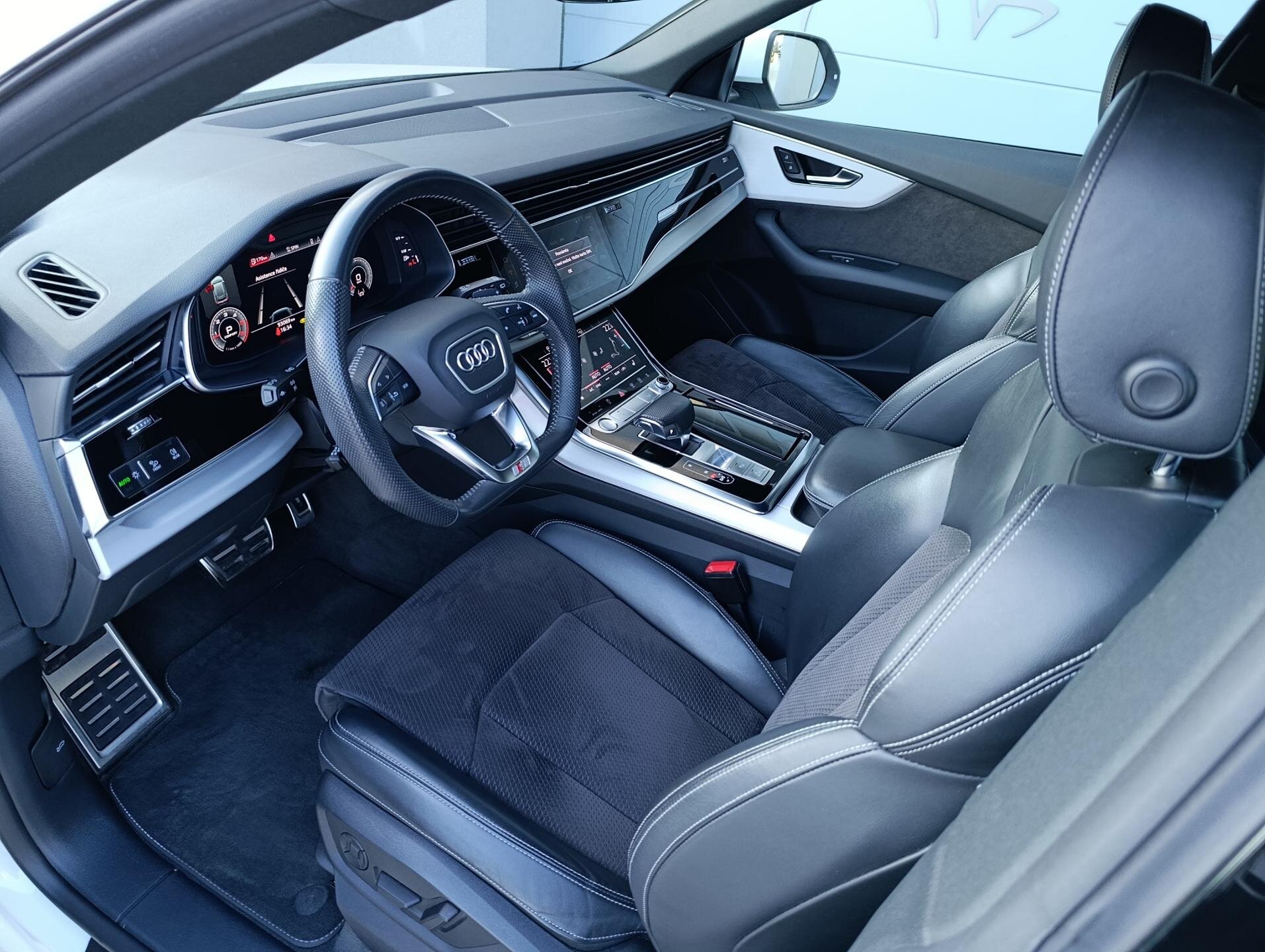 Audi Q8 SUV / Terénní 3,0 l 210 kw