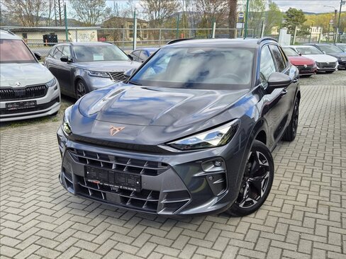 Cupra Terramar SUV / Terénní 2,0 l 195 kw