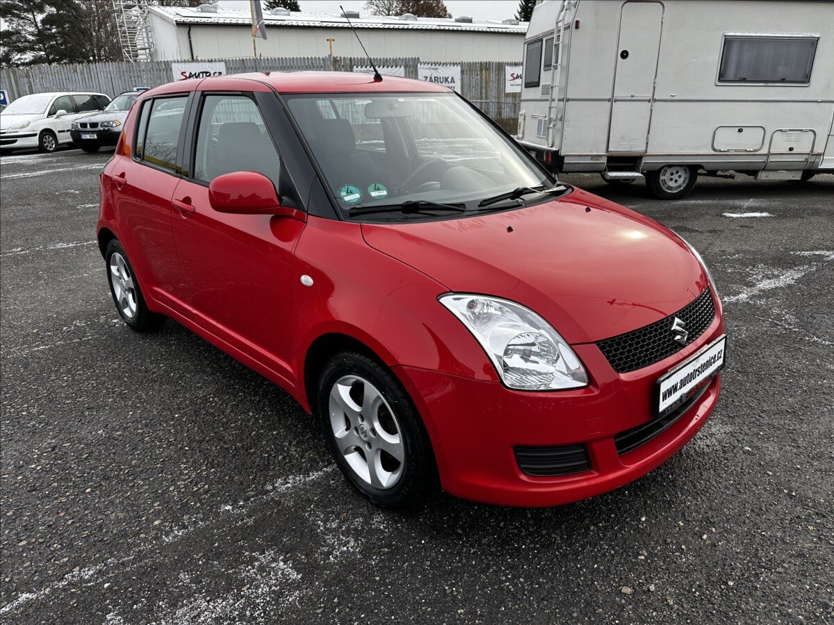 Suzuki Swift Hatchback 1,3 l 67 kw