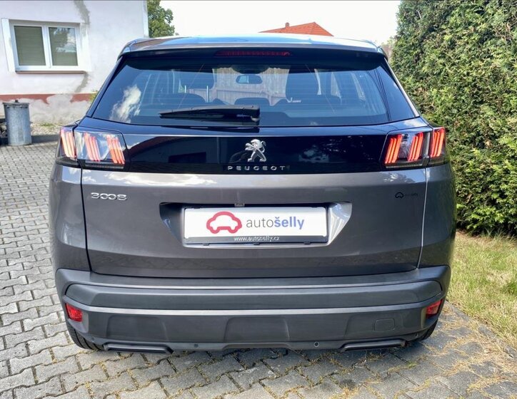 Peugeot 3008 SUV 1,2 l 96 kw