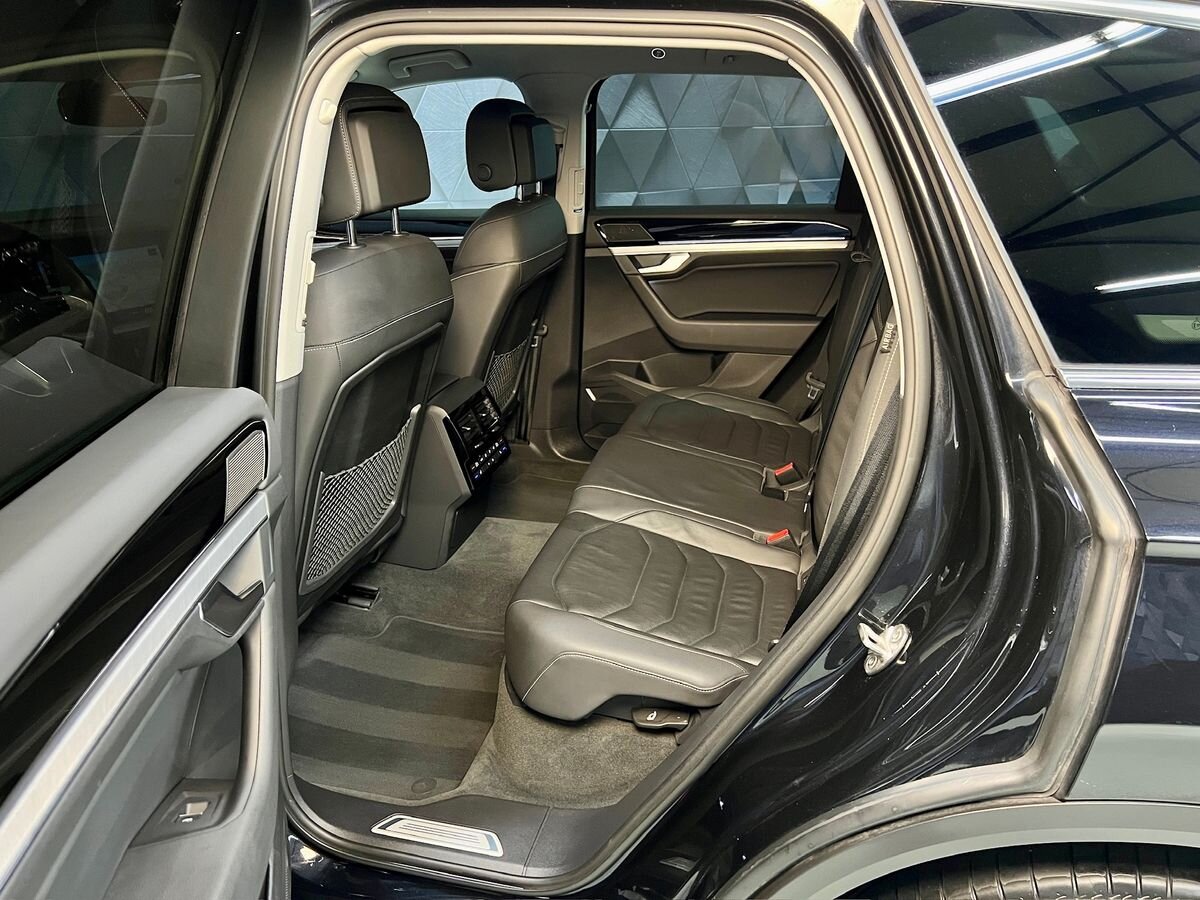 Volkswagen Touareg SUV 3,0 l 210 kw