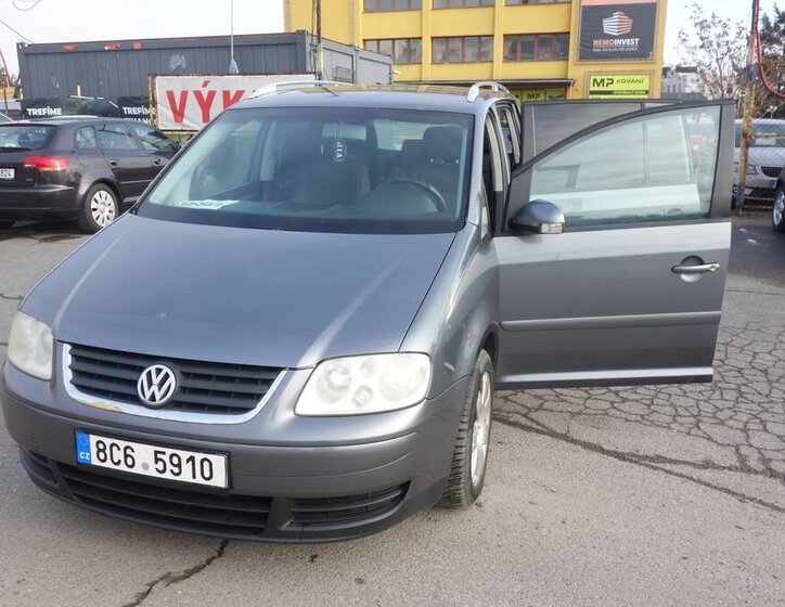 Volkswagen Touran 14