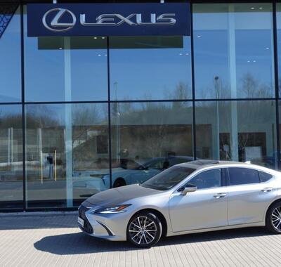 Lexus ES 300h 1