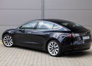 Tesla Model 3 7