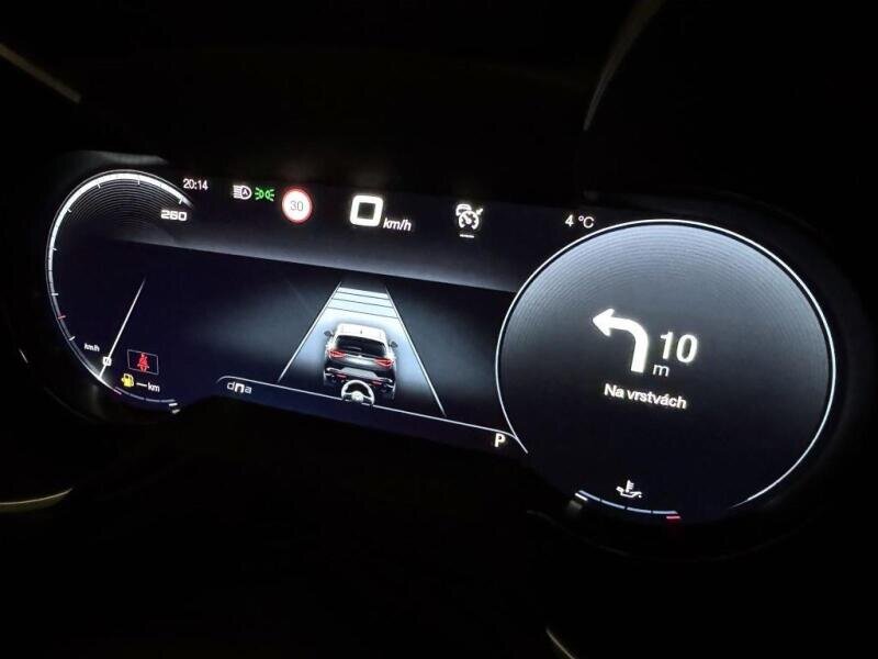 Alfa Romeo Stelvio SUV / Terénní 2,0 l 206 kw