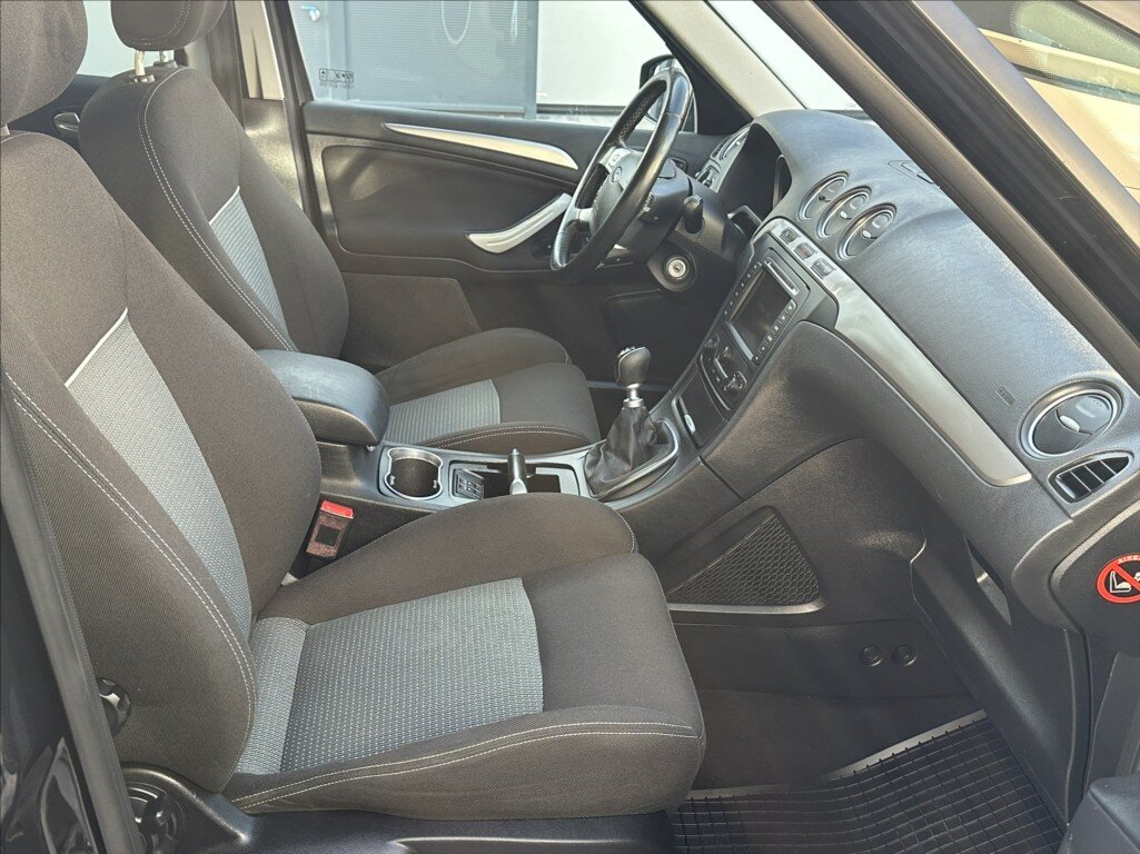 Ford S-MAX MPV 2,0 l 103 kw