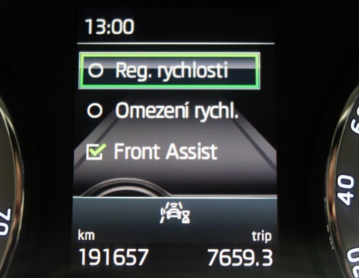 Škoda Karoq SUV 1,5 l 110 kw