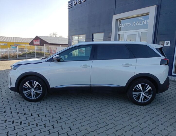 Peugeot 5008 SUV / Terénní 1,2 l 96 kw