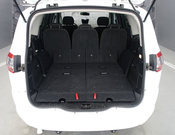 Ford S-MAX MPV 2,0 l 103 kw