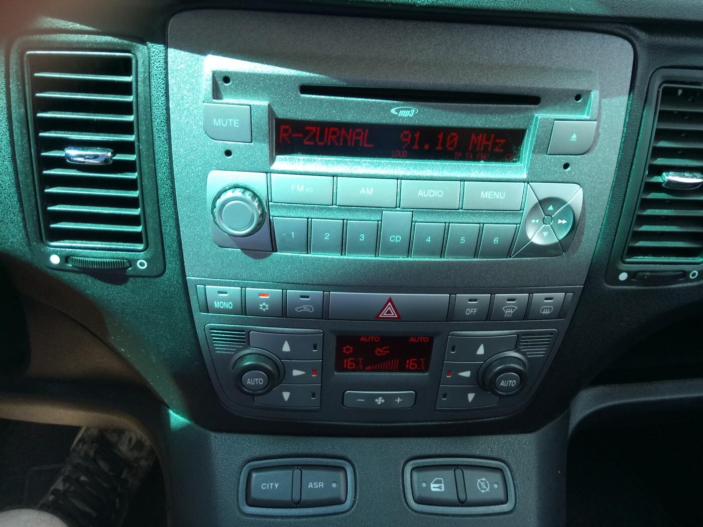 Lancia Musa MPV 1,2 l 70 kw