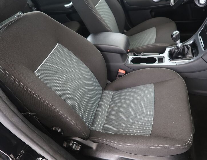 Ford Mondeo Kombi 2,0 l 103 kw