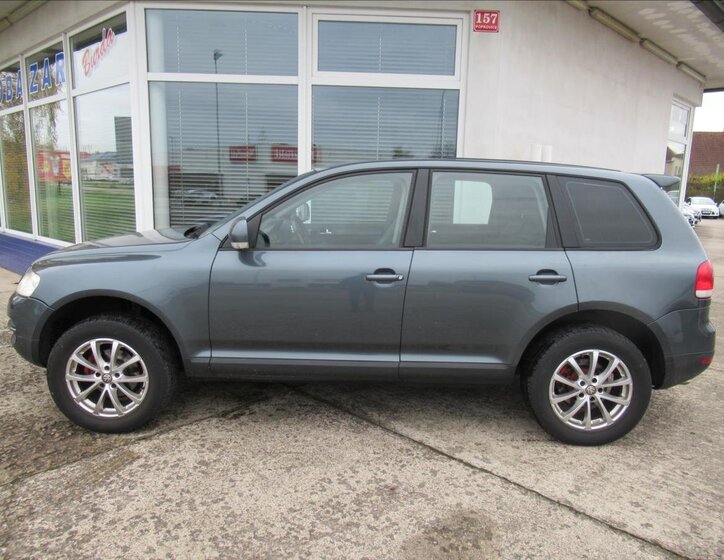 Volkswagen Touareg Kombi 2,5 l 165 kw