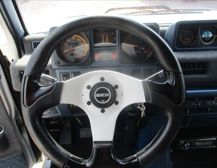 Mitsubishi Pajero SUV 2,5 l 70 kw