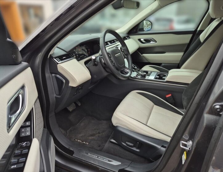 Land Rover Range Rover Velar 7