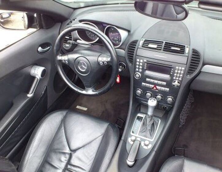 Mercedes-Benz SLK 13