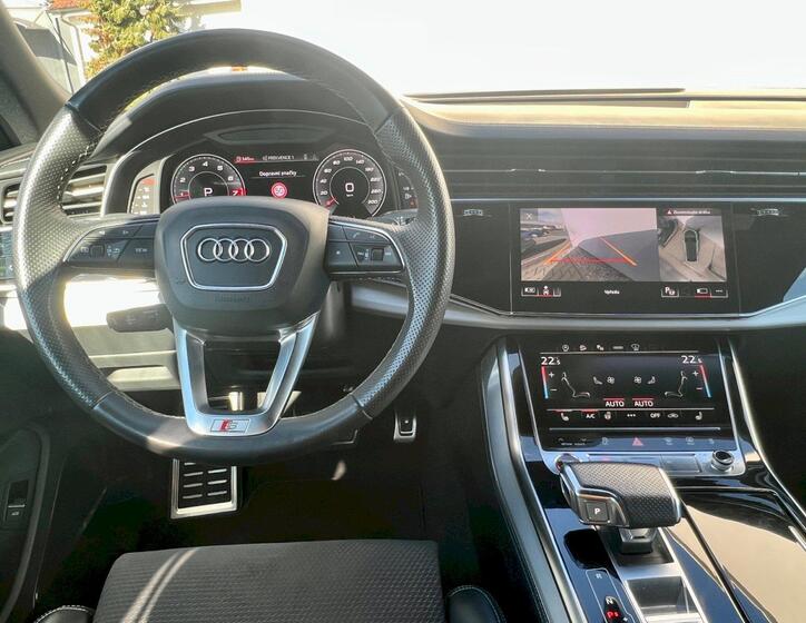 Audi SQ8 23