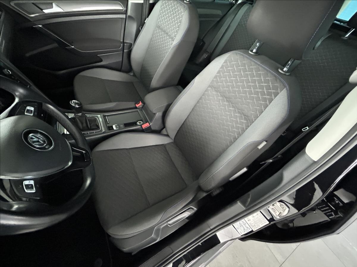 Volkswagen Golf Kombi 1,6 l 85 kw