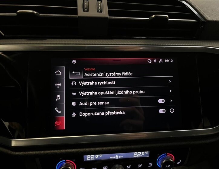 Audi Q3 SUV 1,5 l 110 kw