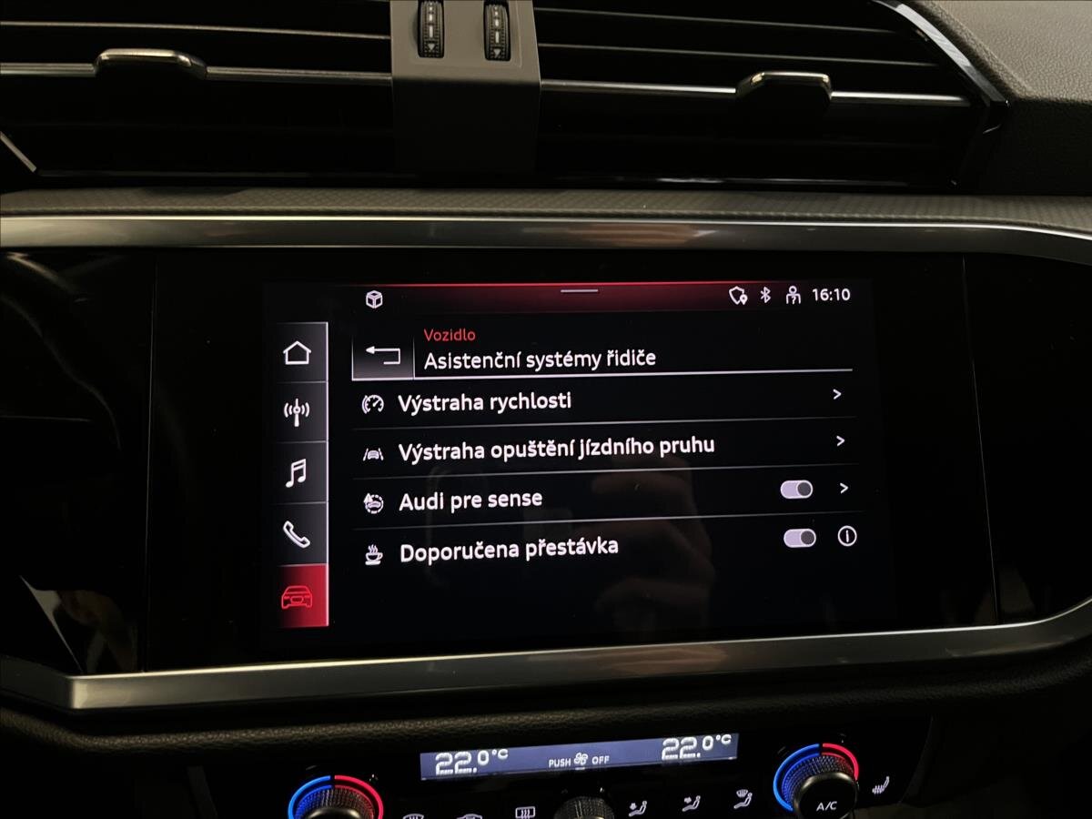 Audi Q3 SUV 1,5 l 110 kw