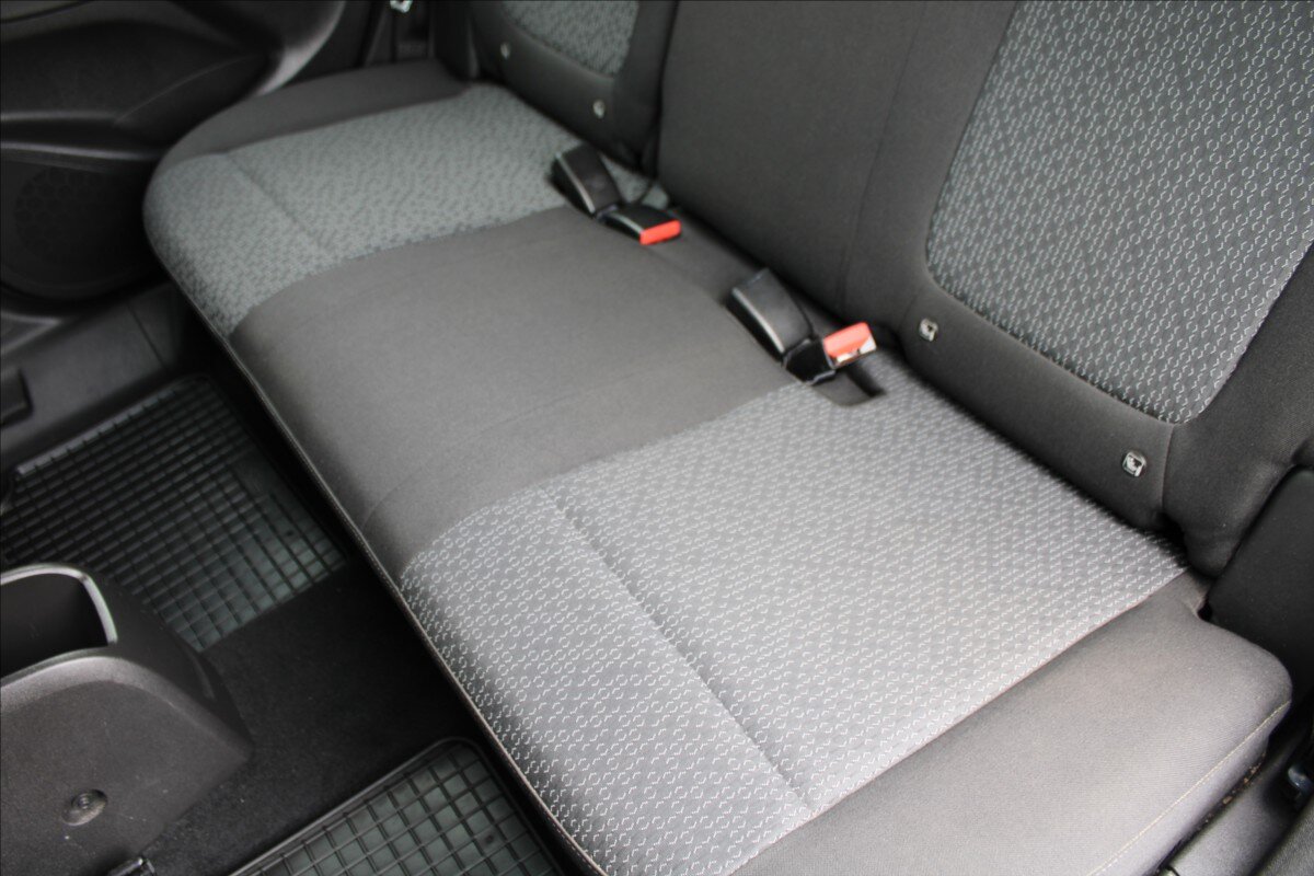 Opel Crossland SUV / Terénní 1,2 l 96 kw