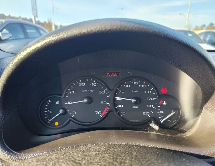 Peugeot 206 Hatchback 1,1 l 44 kw