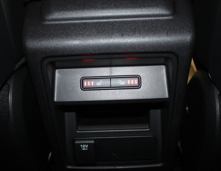 Land Rover Discovery Sport SUV 2,0 l 110 kw