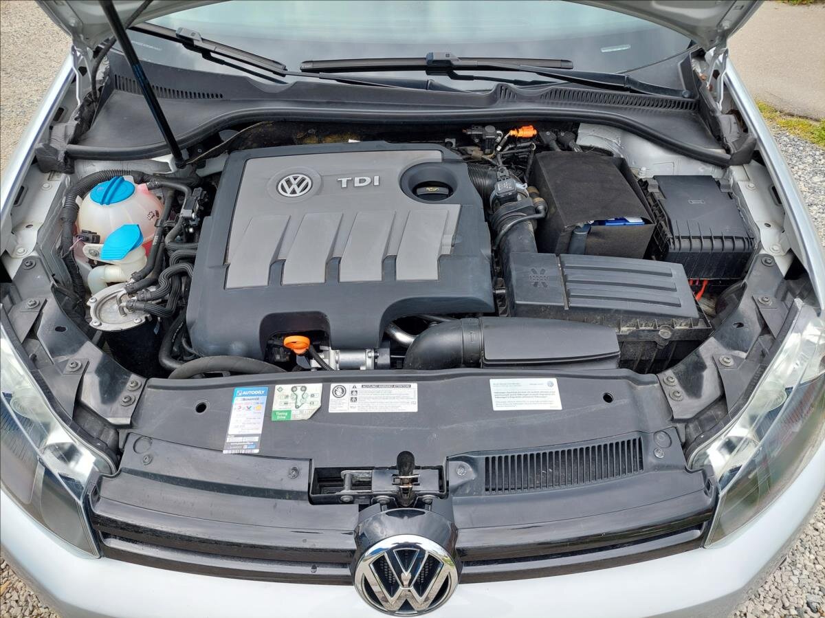 Volkswagen Golf Kombi 1,6 l 77 kw