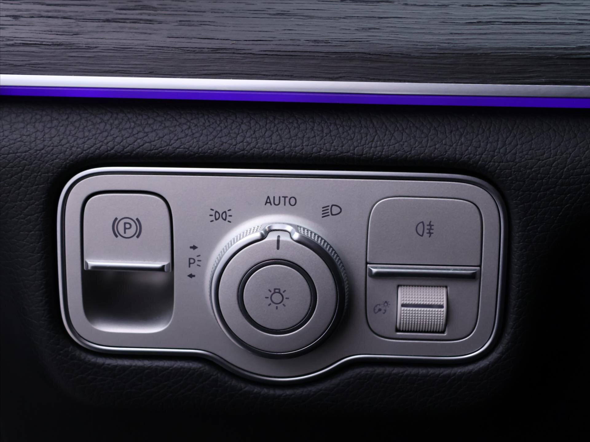 Mercedes-Benz GLE SUV / Terénní 2,0 l 200 kw