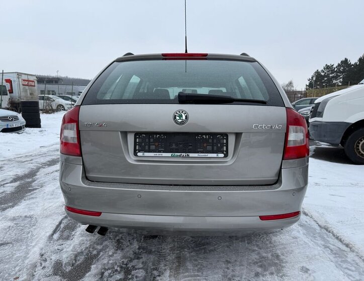 Škoda Octavia Kombi 2,0 l 103 kw