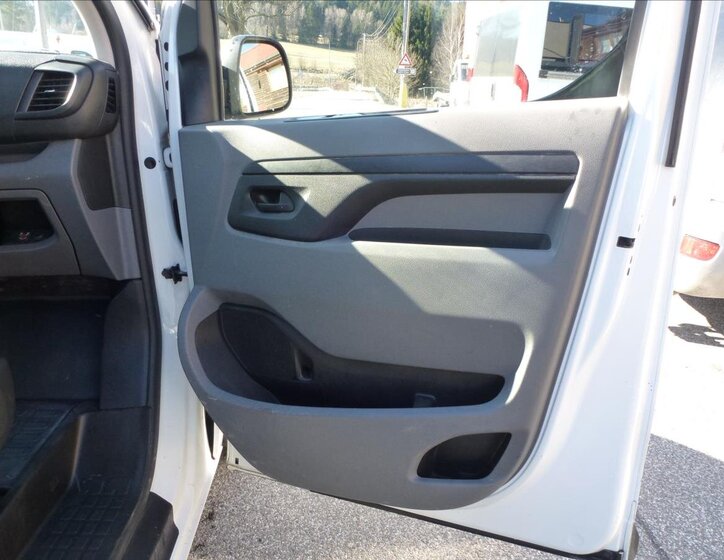 Citroën SpaceTourer Kombi 1,5 l 88 kw