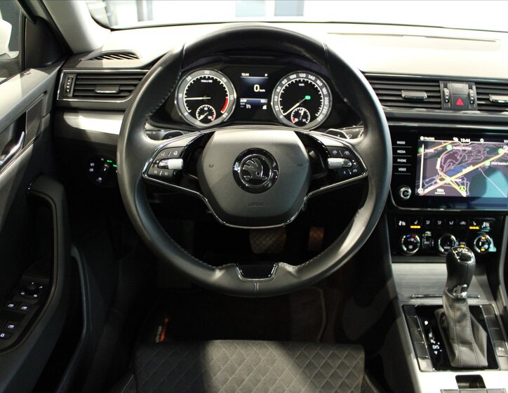 Škoda Superb Kombi 2,0 l 110 kw