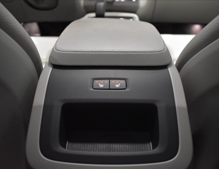 Volvo XC90 SUV / Terénní 2,0 l 184 kw